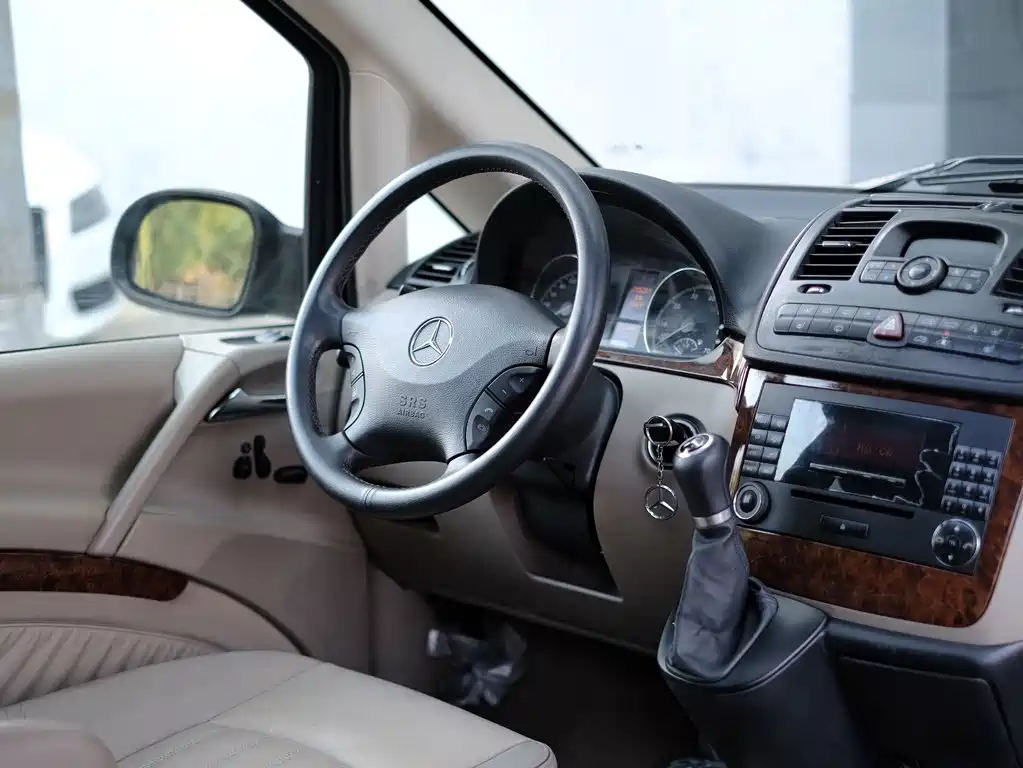 Mercedes-Benz Viano — миниатюра 59