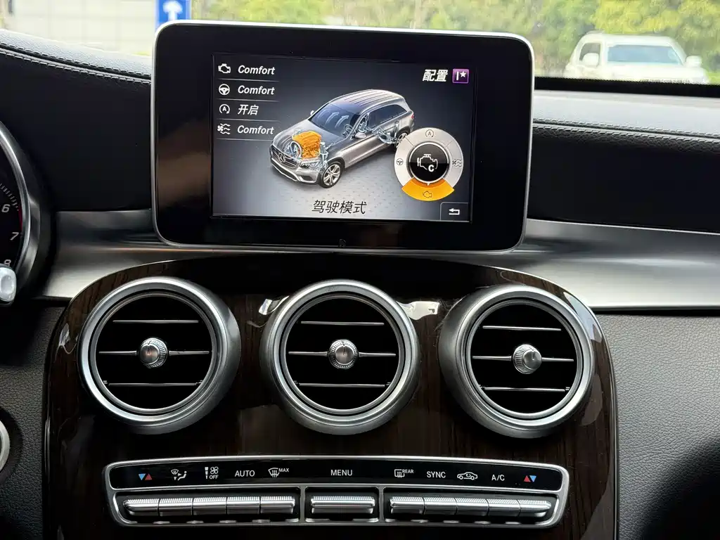 Mercedes-Benz GLC — миниатюра 26