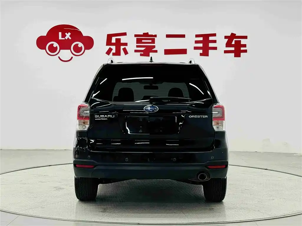 Subaru Forester 2.5i Premium Navigation Edition, фото 4