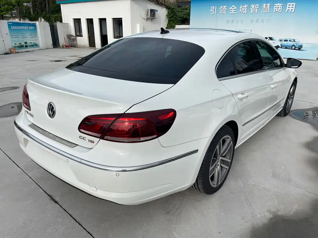 Volkswagen CC — миниатюра 9