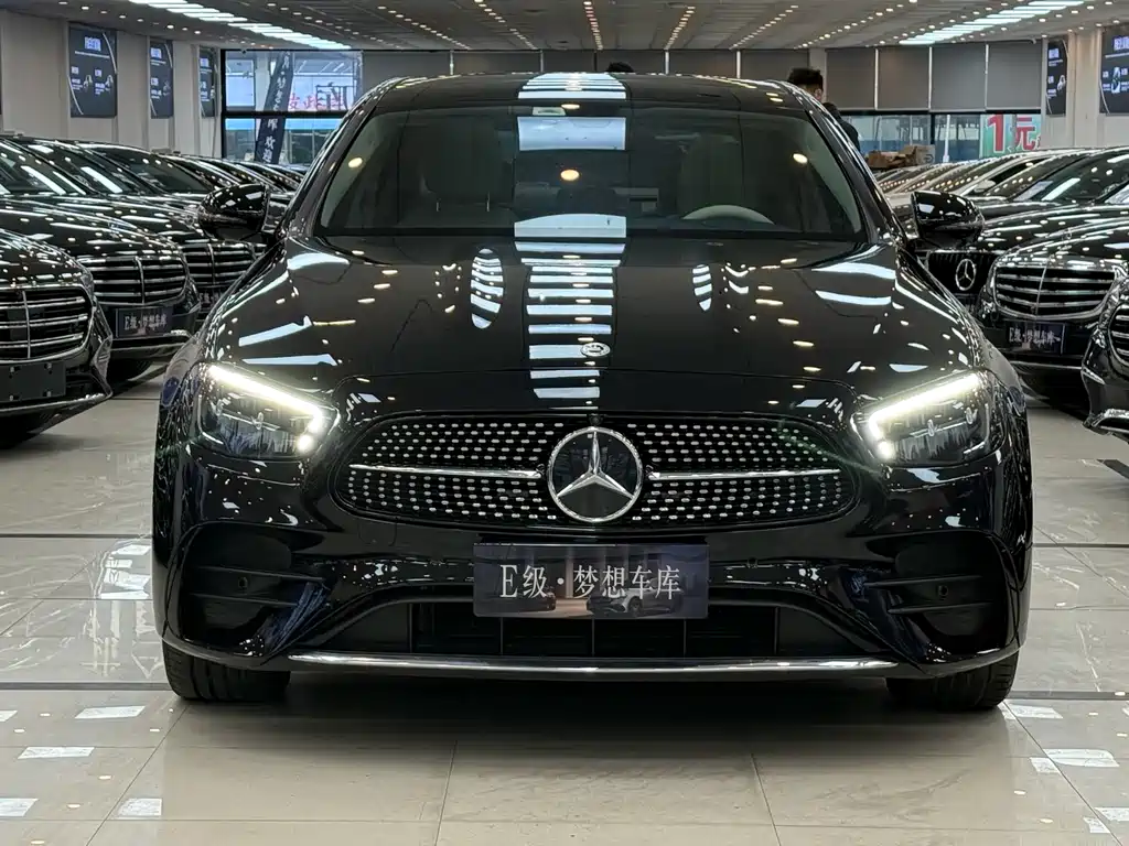 Mercedes-Benz E-Class 2023