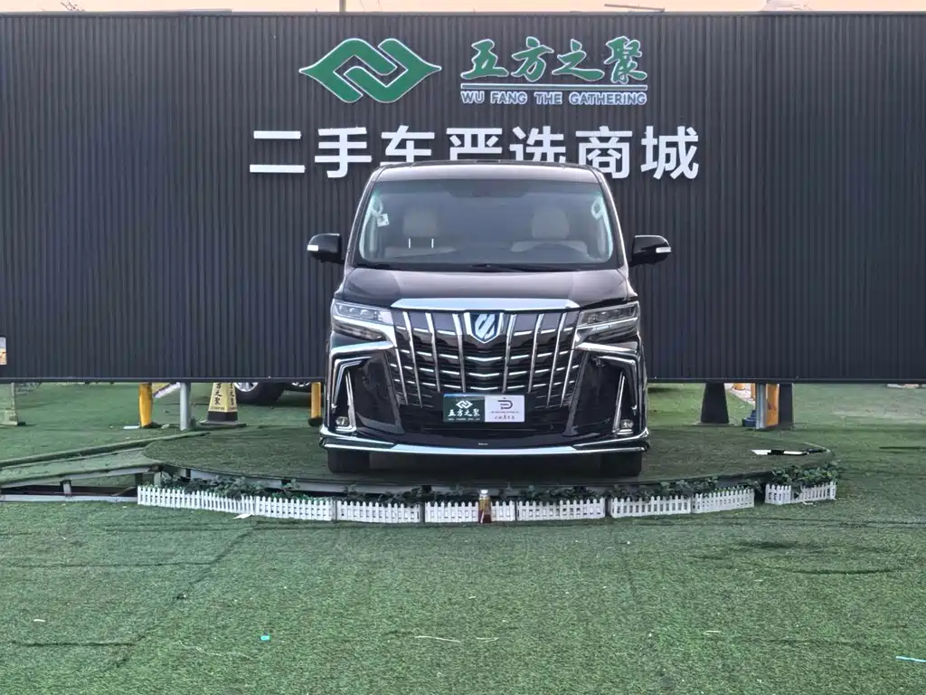 Toyota Alphard 2011 3.5L Luxury