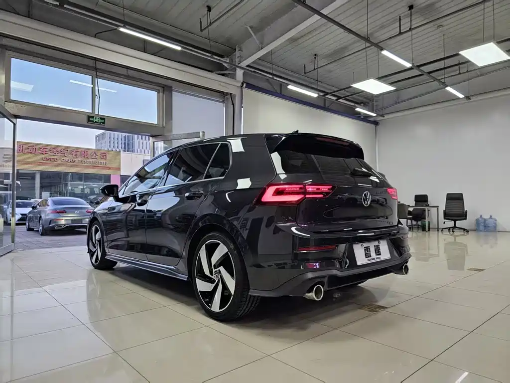 Volkswagen Golf GTI — миниатюра 18