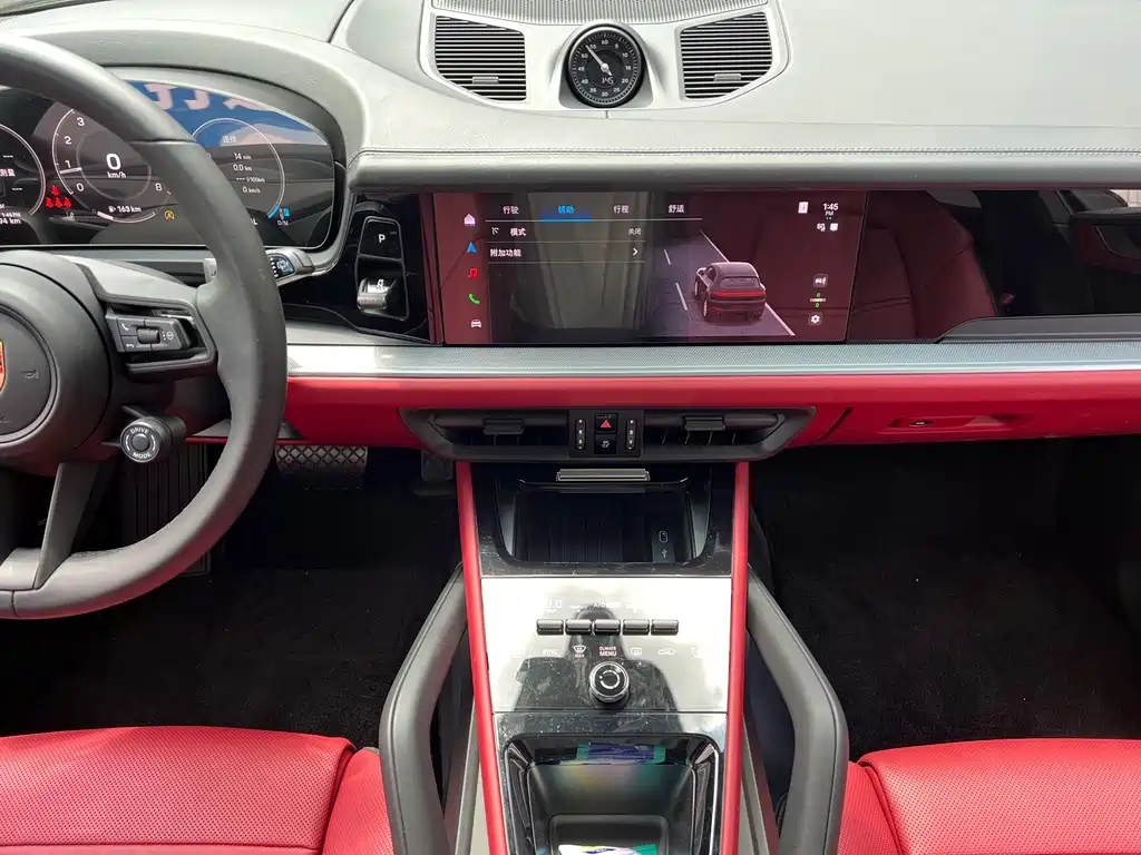 Porsche Cayenne 2025