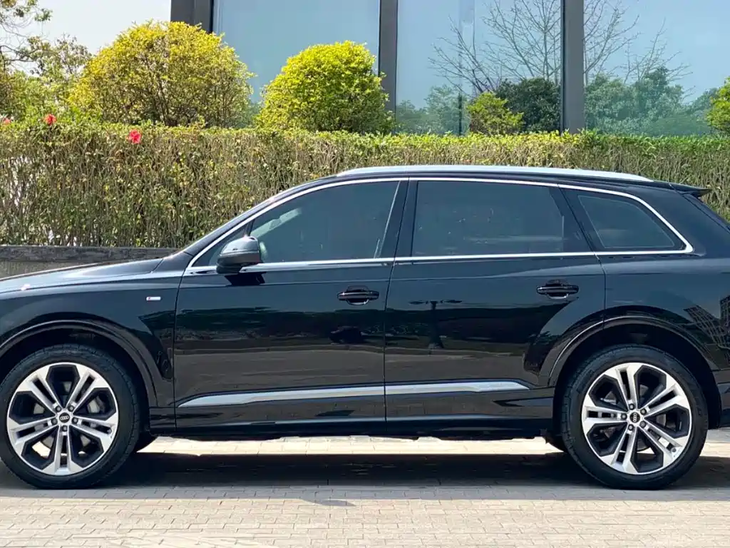 Audi Q7 2021 55 TFSI quattro S line Luxury