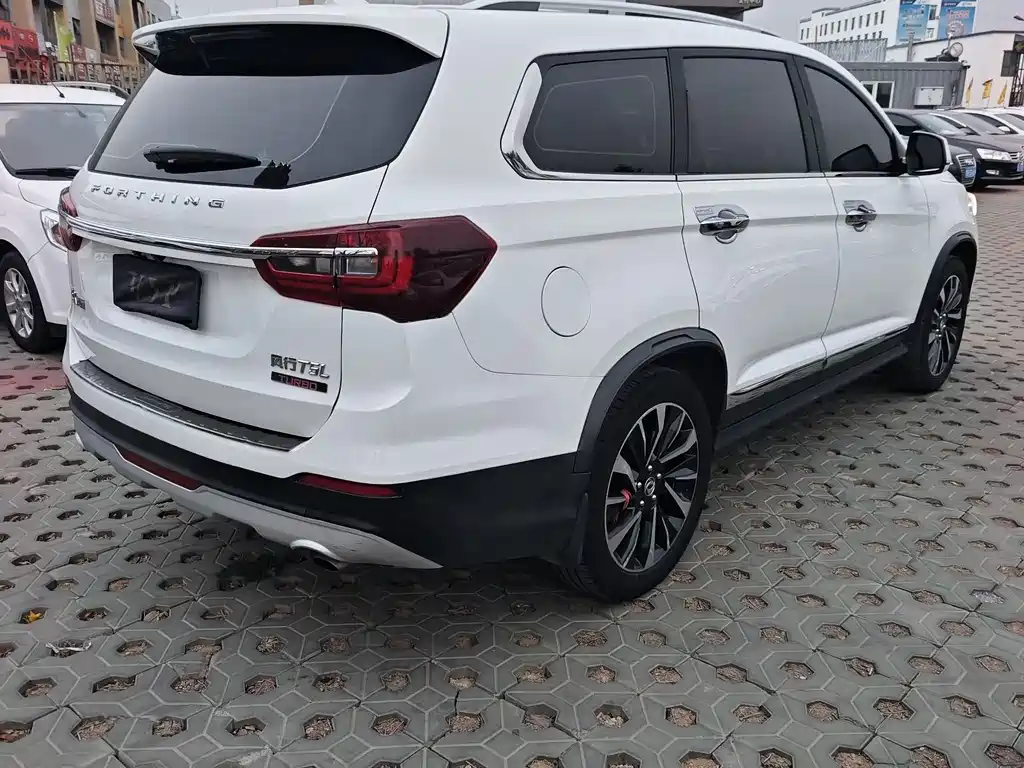 Dongfeng T5L 2019 1.5T CVT Luxury 7 мест