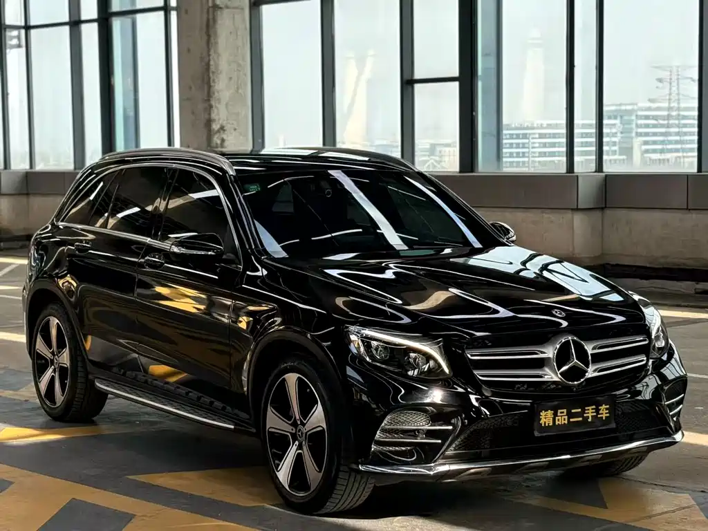 MERCEDES-BENZ GLC