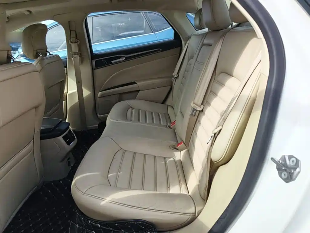 Ford Mondeo — миниатюра 17