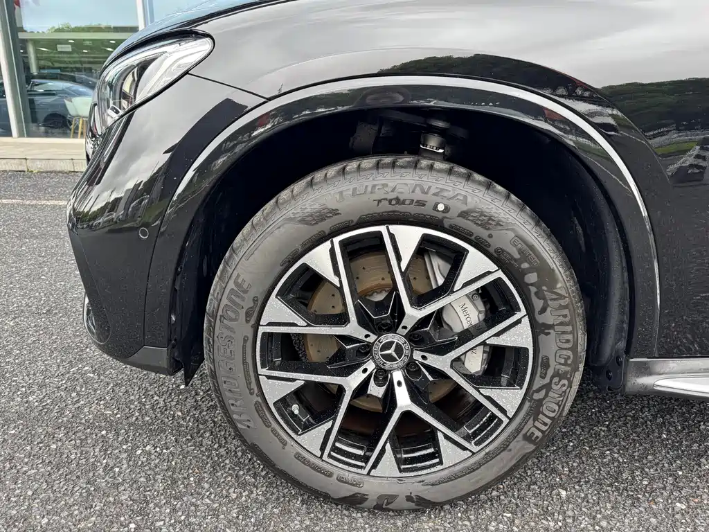 Mercedes-Benz GLC 2025 350 e L 4MATIC