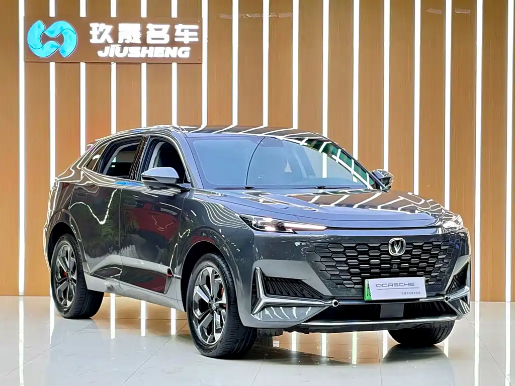 Changan UNI-K iDD — миниатюра 3