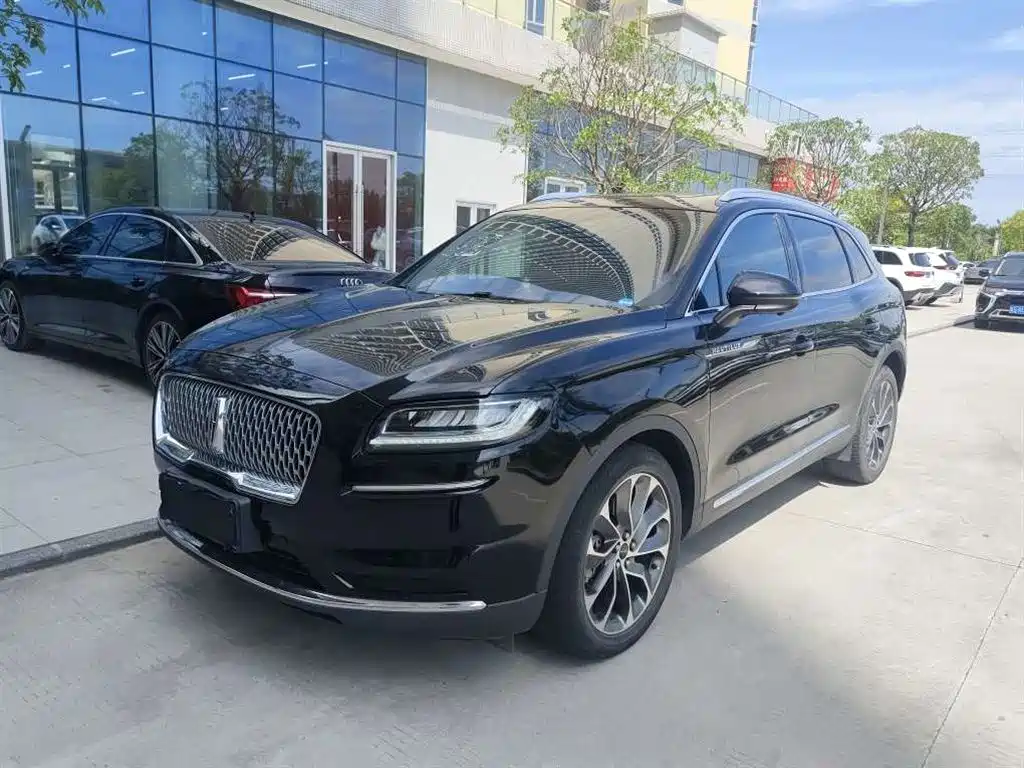 Lincoln Nautilus 2021