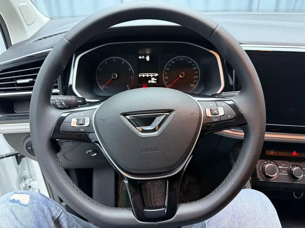 Jetta VS5 — миниатюра 13