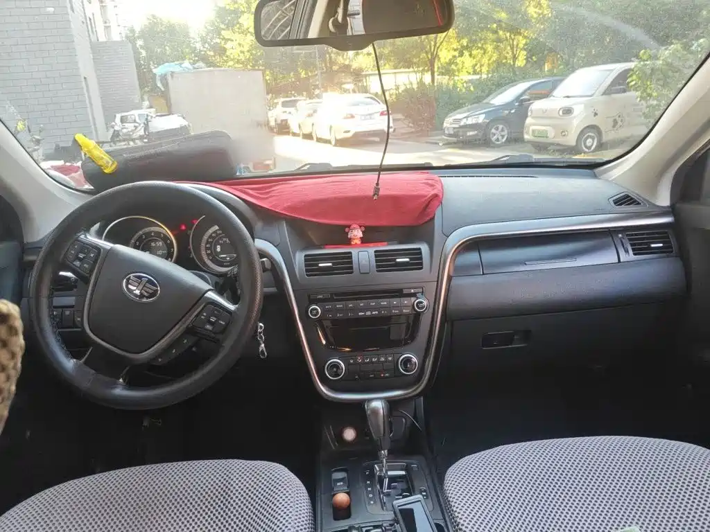 Bestune X80 — миниатюра 5