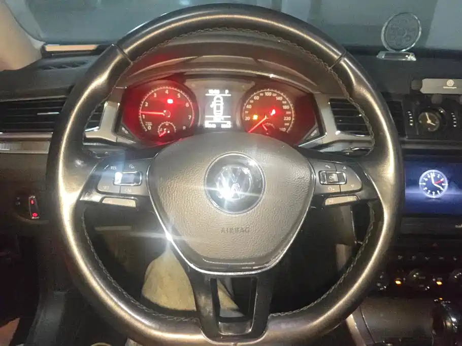 Volkswagen Passat — миниатюра 15