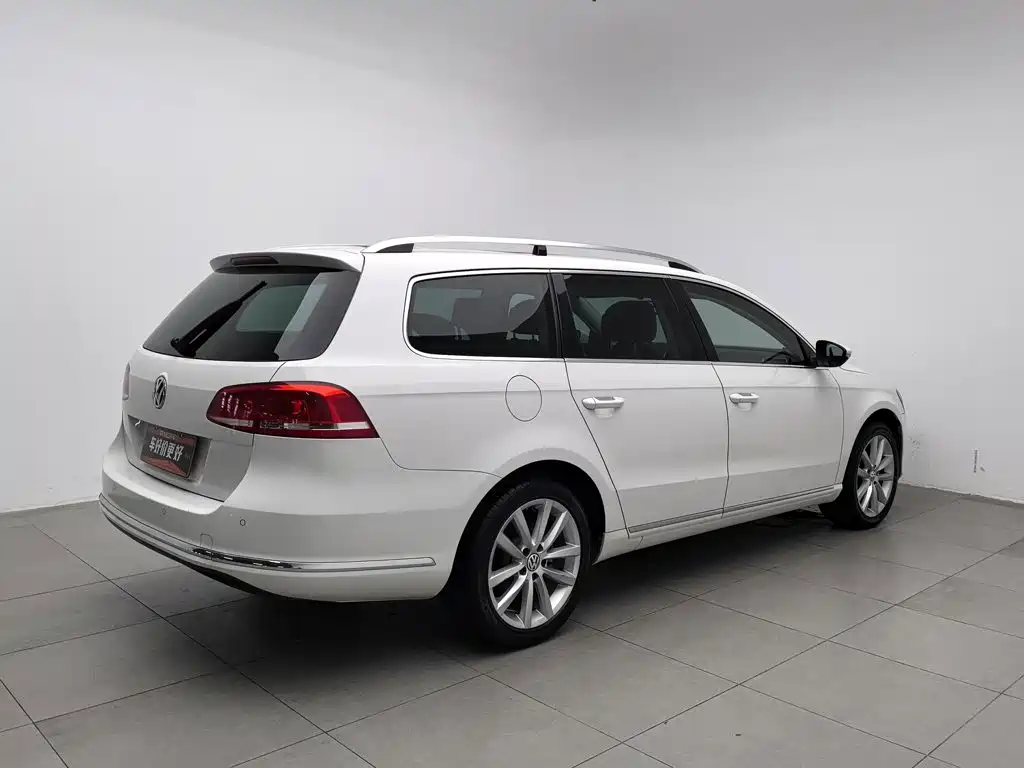 Volkswagen Magotan (Import) — миниатюра 2