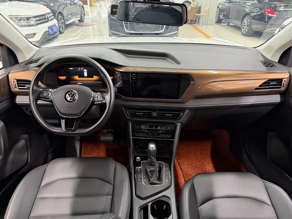 Volkswagen Tharu — миниатюра 8