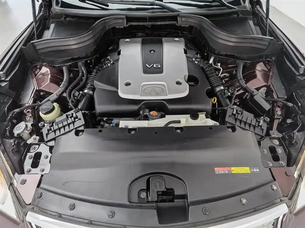 Infiniti QX50 2015 2.5L Comfort