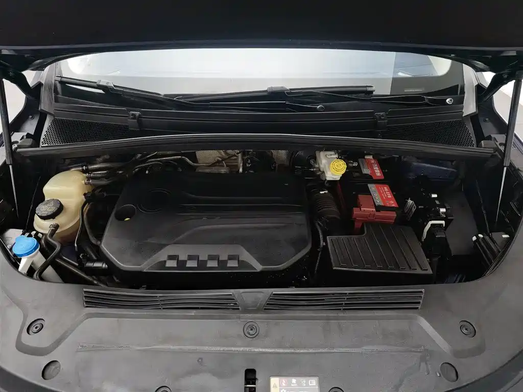 Roewe iMAX8 2021 400TGI Supreme