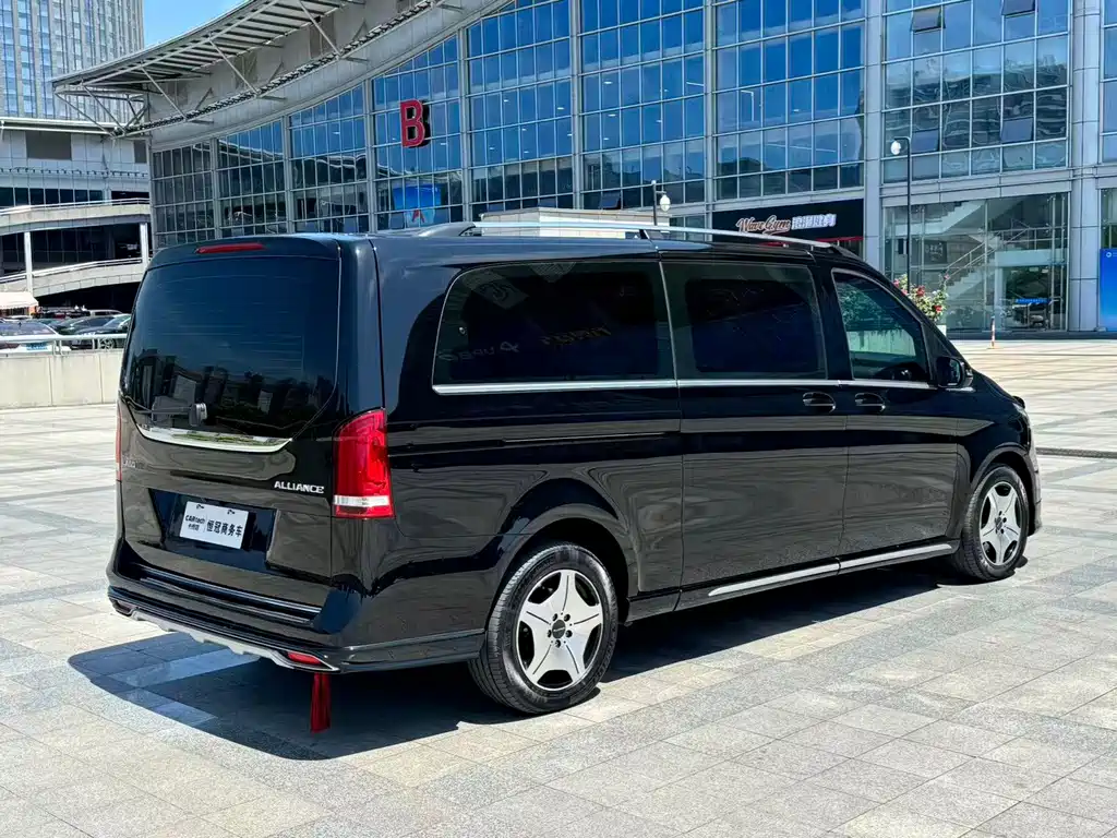 Mercedes-Benz 奔驰V级(进口) — миниатюра 5