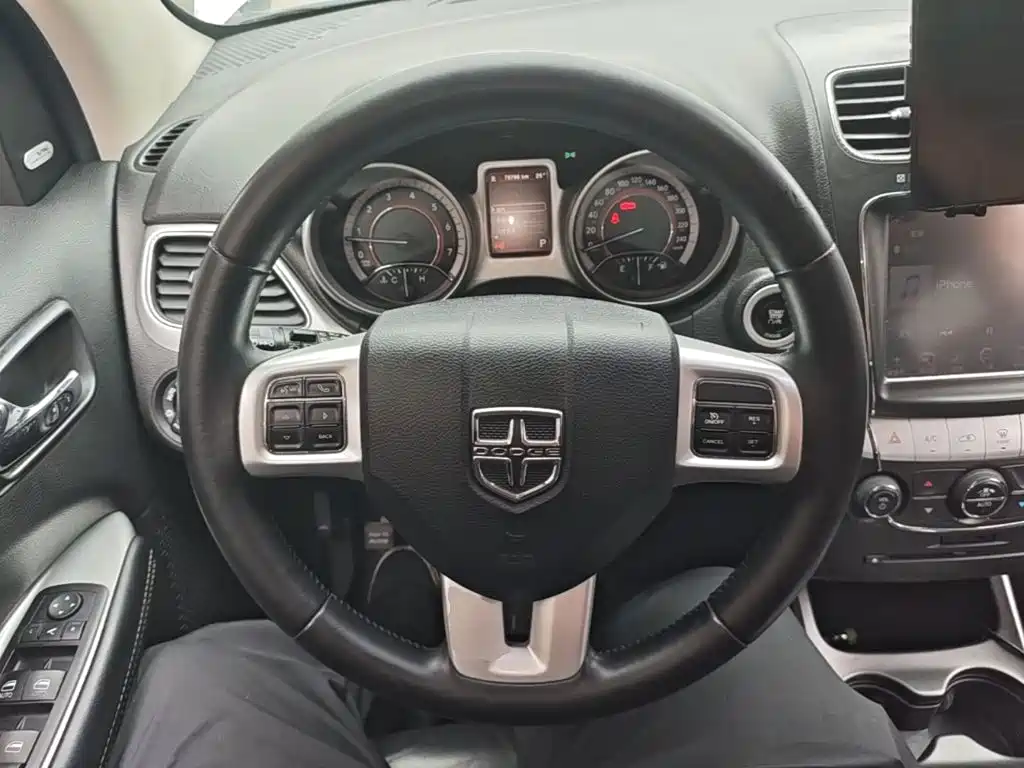 Dodge Journey — миниатюра 11