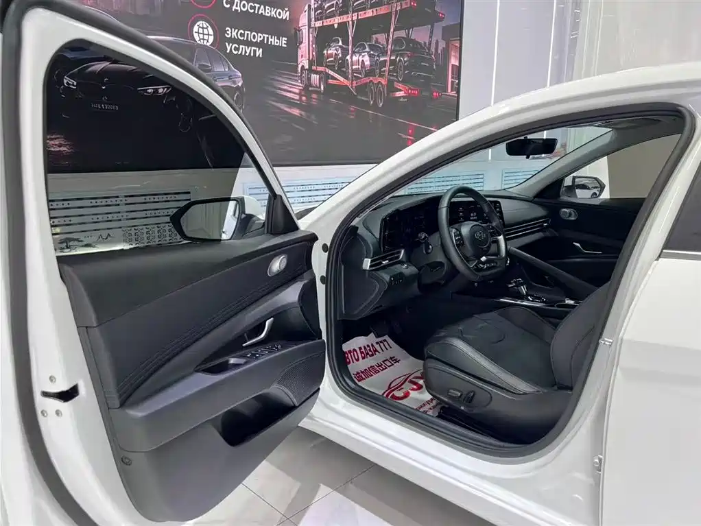 Hyundai Elantra 2022 240TGDi DCT GLX Elite