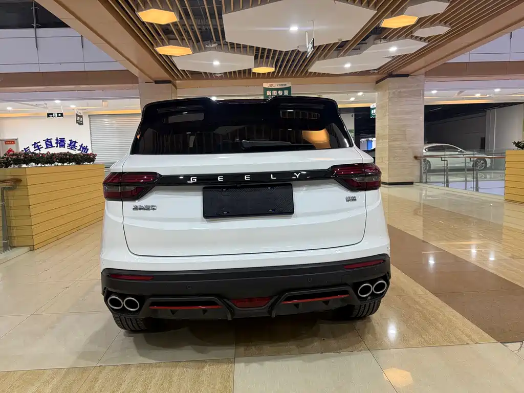 Geely Binyue — миниатюра 8
