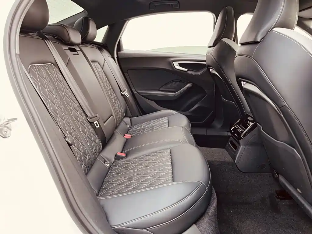Audi A5L — миниатюра 14