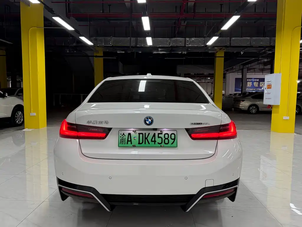 BMW i3 — миниатюра 5