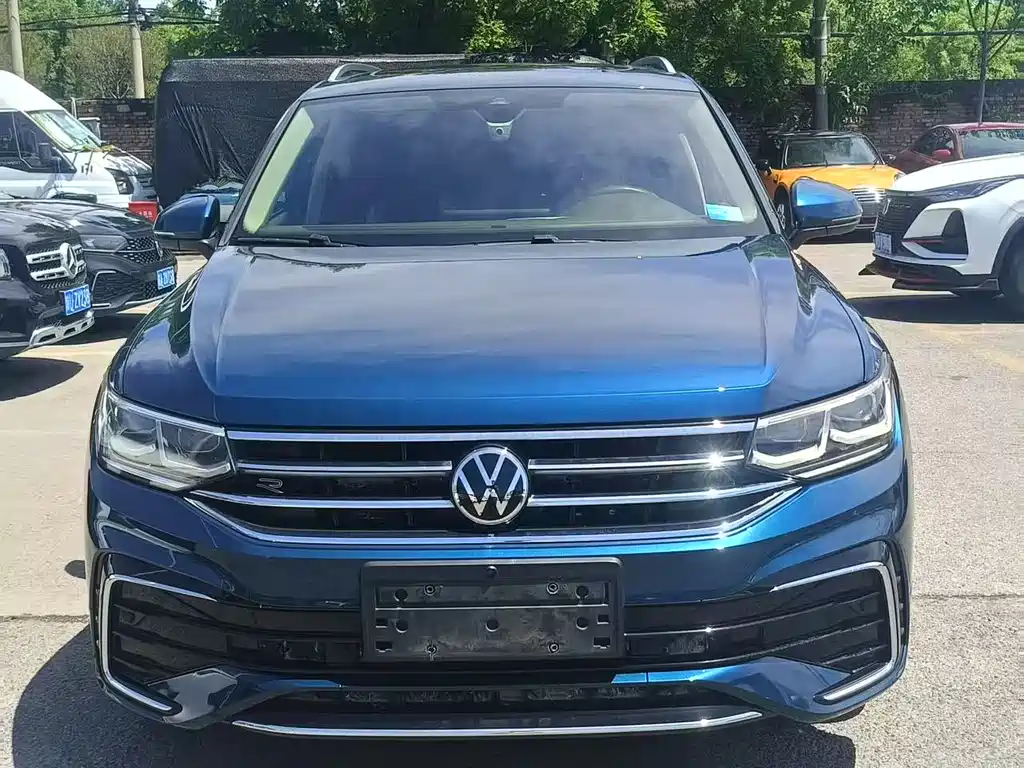 Volkswagen Tiguan L 2022