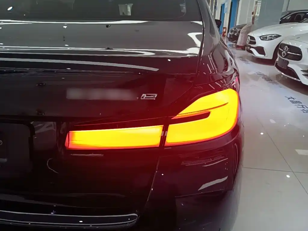 BMW 5 Series 5 2022 535Le M Sport