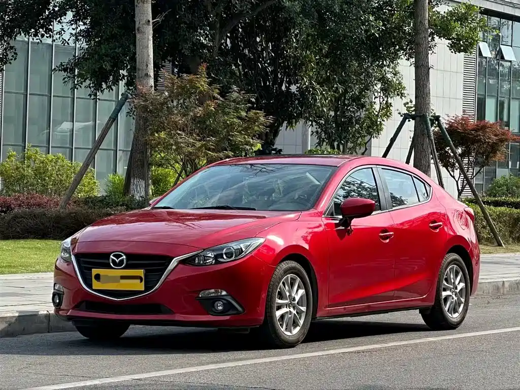 Mazda 3 Axela 2016