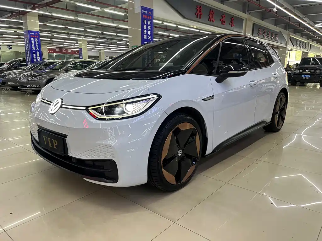 2021 Volkswagen ID.3 - zdjęcie 1 z 12