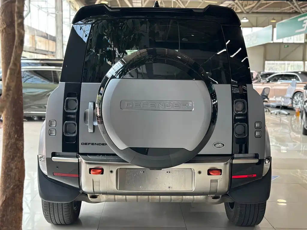 Land Rover Land Rover Defender 2023 110 3.0T P400 X