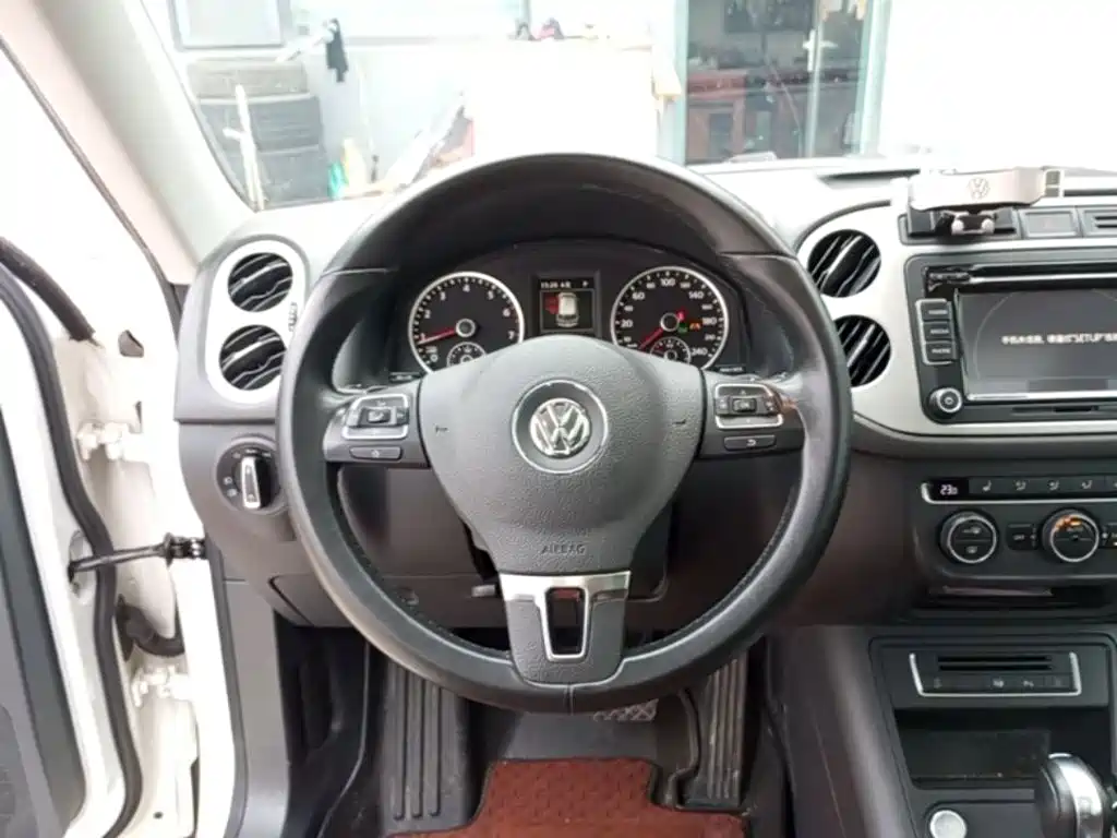 Volkswagen Tiguan — миниатюра 11