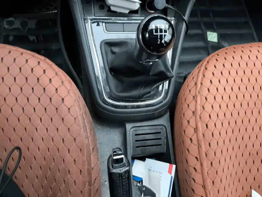Volkswagen Bora 2016 1.6L MT Comfort