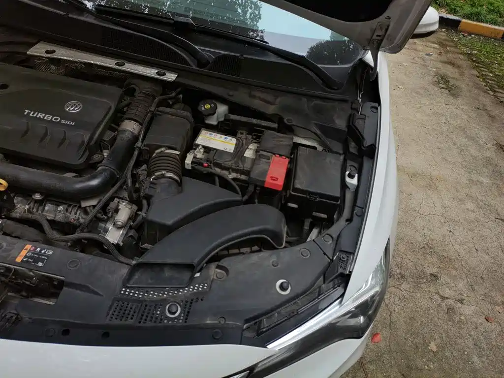 Buick Verano — миниатюра 21