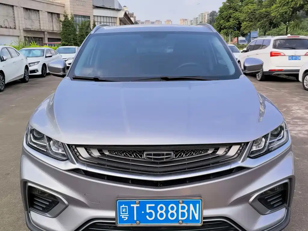Geely Binyue — миниатюра 6