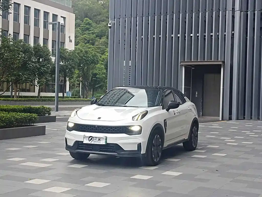 Lynk & Co 05 EM-P 2022