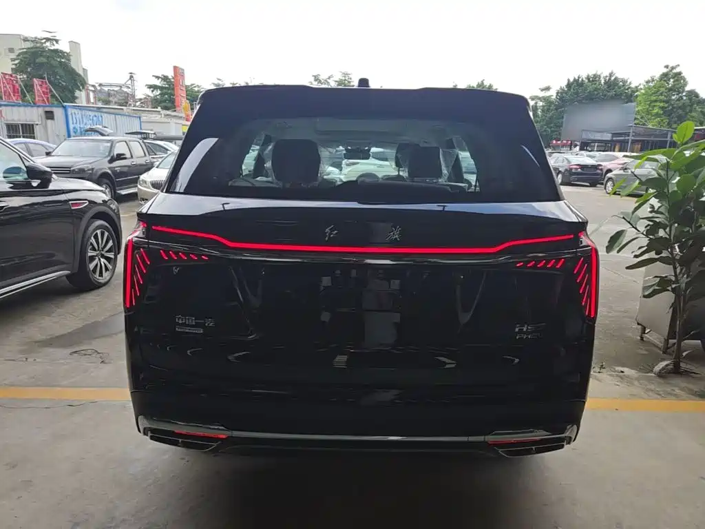 Hongqi HS7 PHEV 2025 2.0T PHEV 200 6 мест