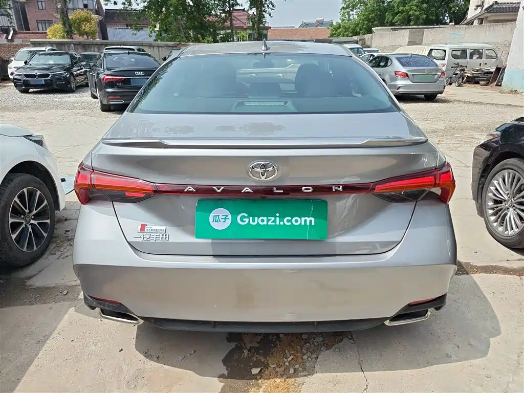 Toyota Avalon 2023 2.5L Luxury