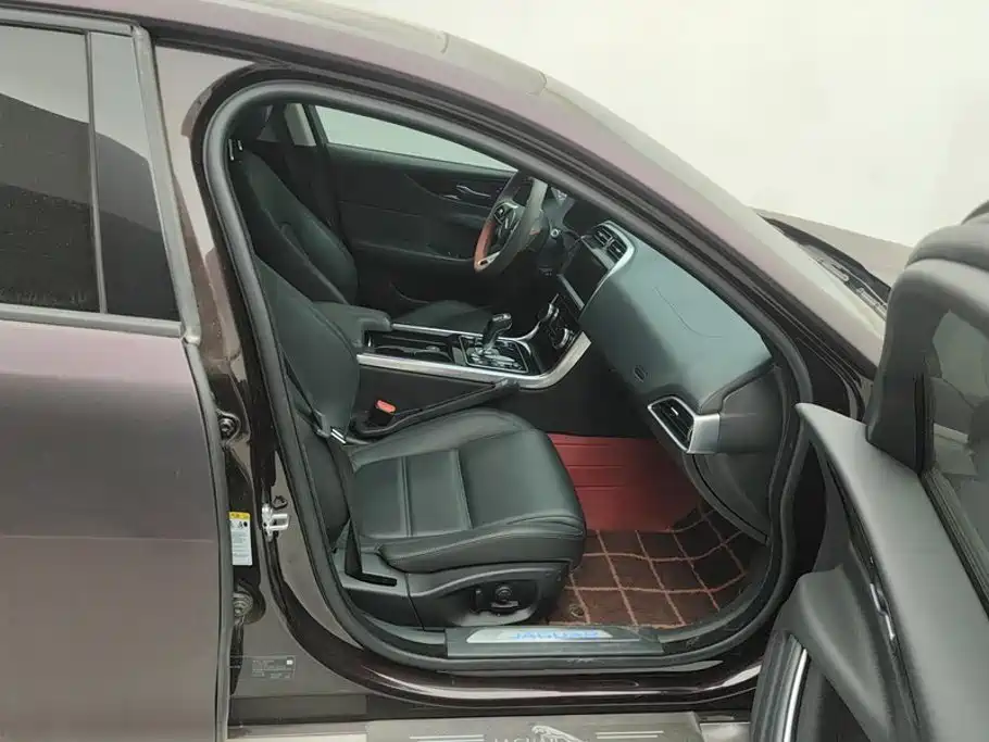 Jaguar XEL — миниатюра 7