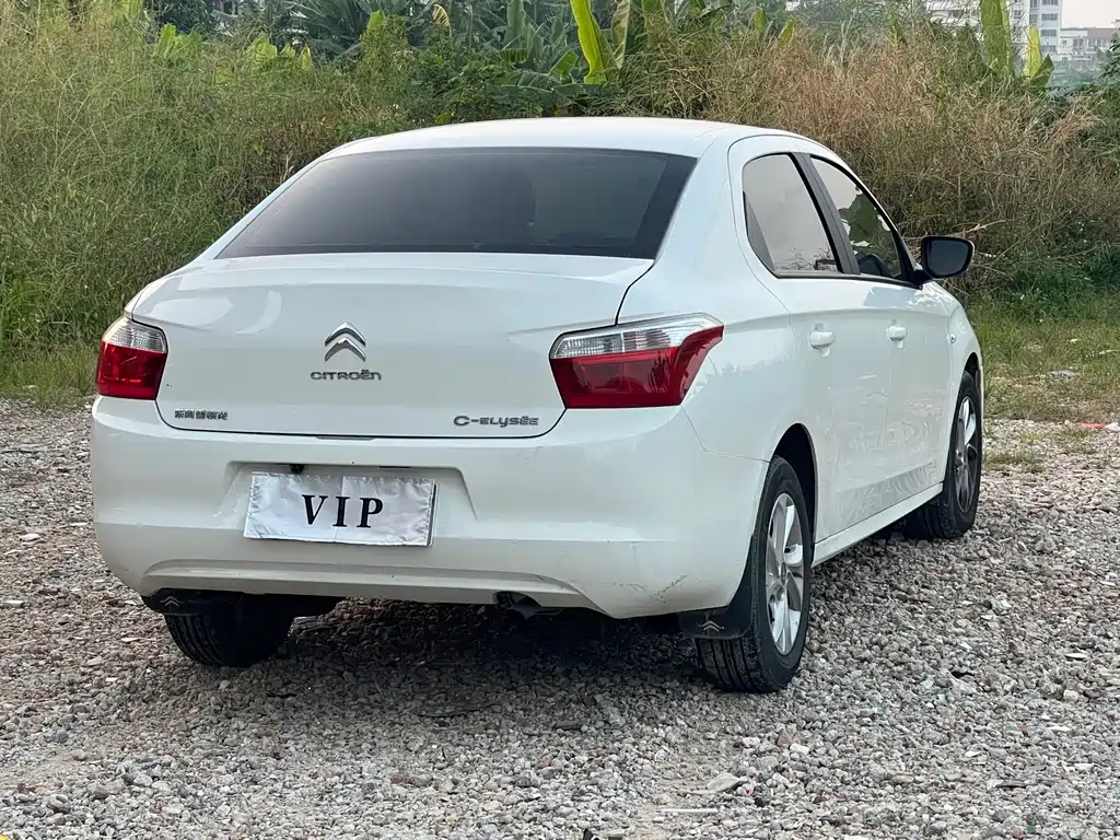 Citroen Elysee — миниатюра 4