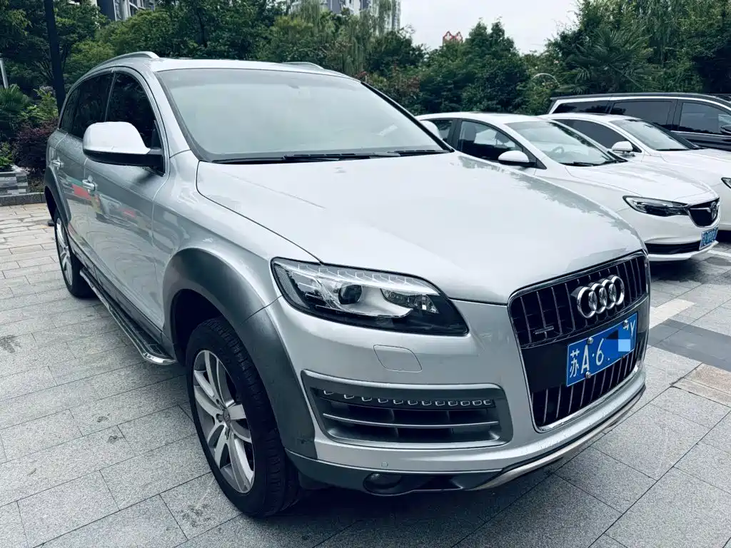 Audi Q7 — миниатюра 3