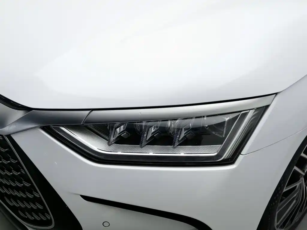 BYD Han — миниатюра 7