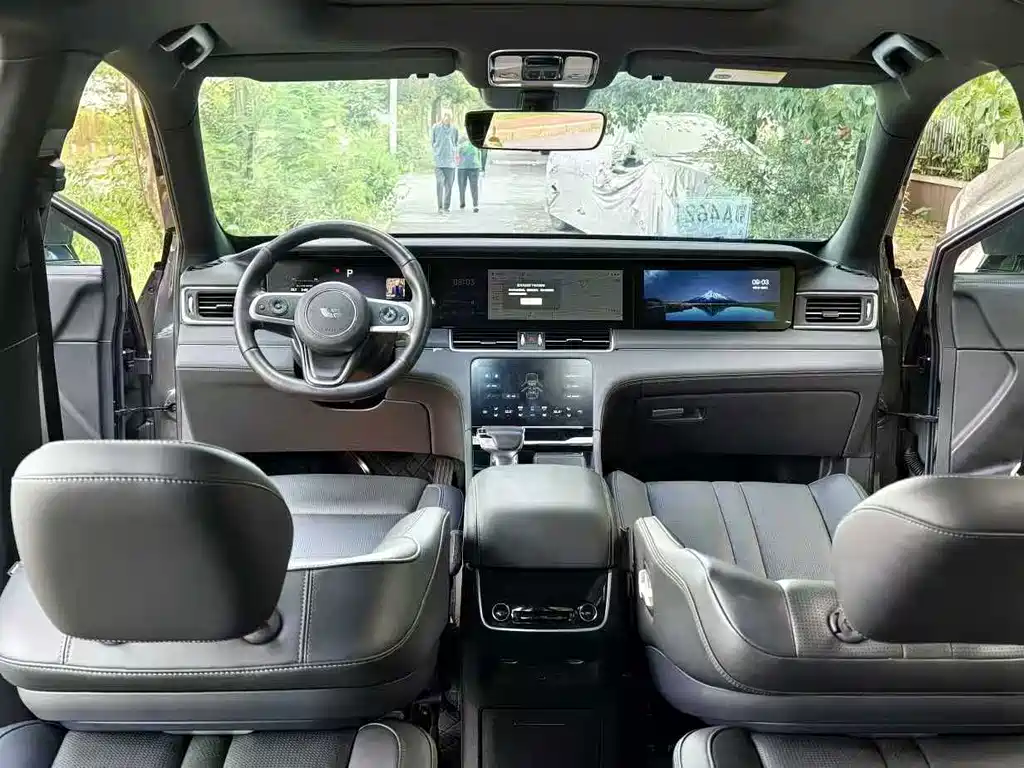 Li Auto Li ONE — миниатюра 11
