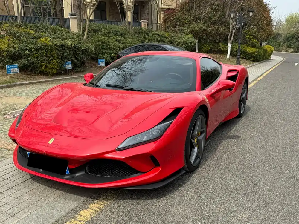 Ferrari F8 2023