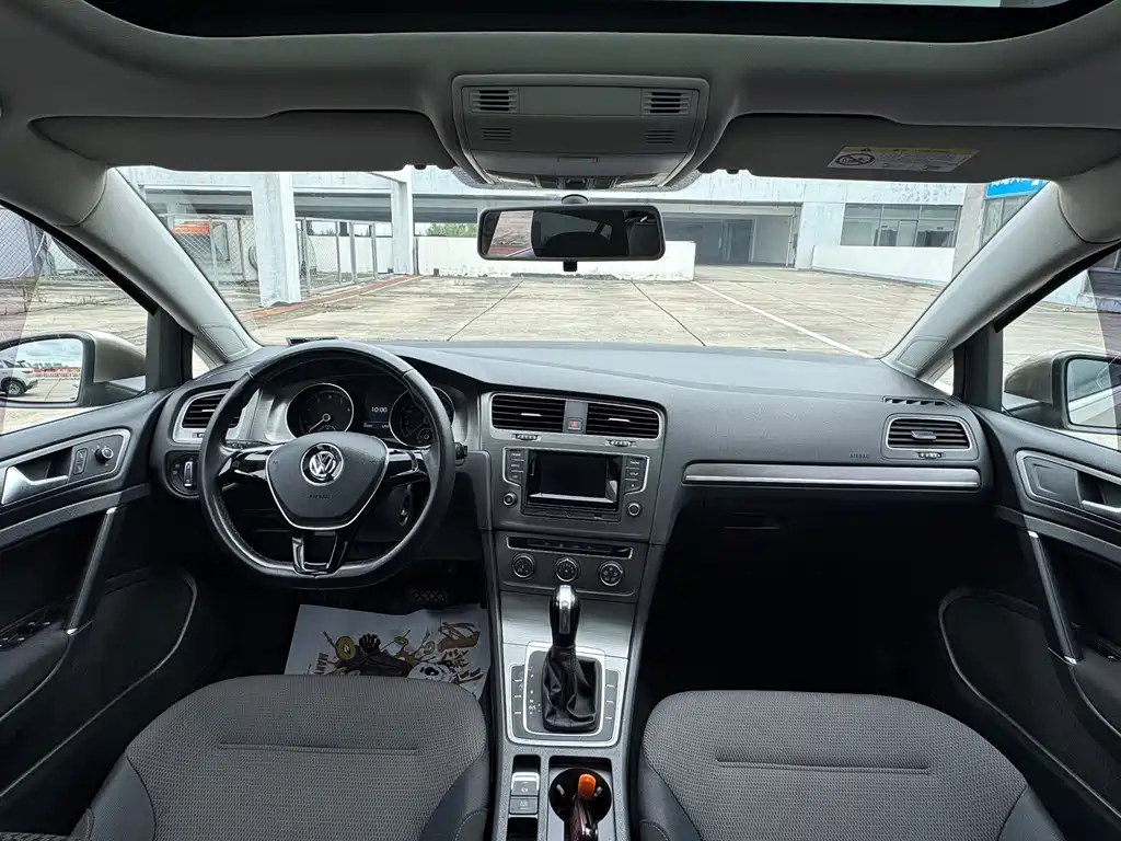 Volkswagen Golf — миниатюра 11