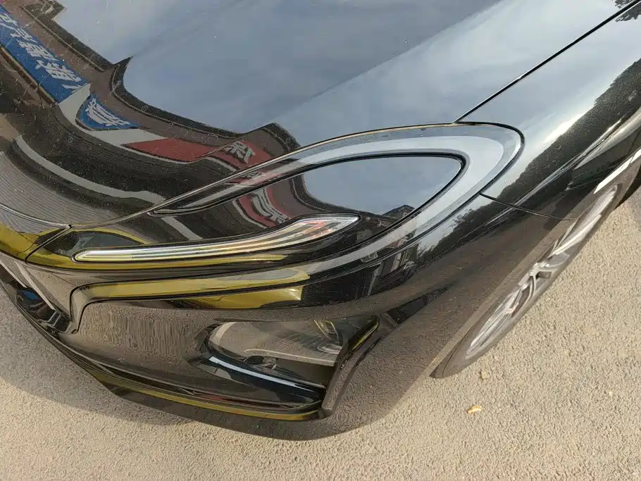 Hongqi Hongqi E-QM5 — миниатюра 5