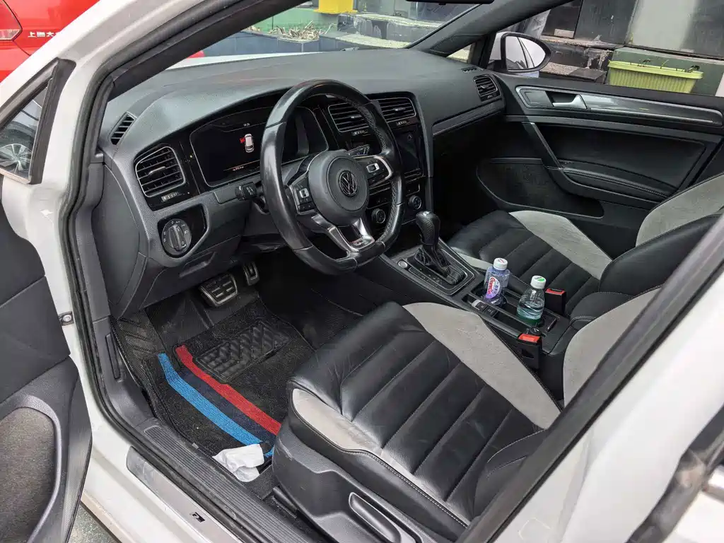 Volkswagen Golf — миниатюра 7