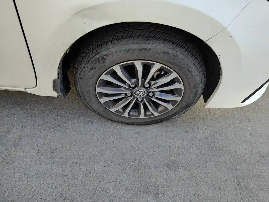 Toyota Corolla — миниатюра 24